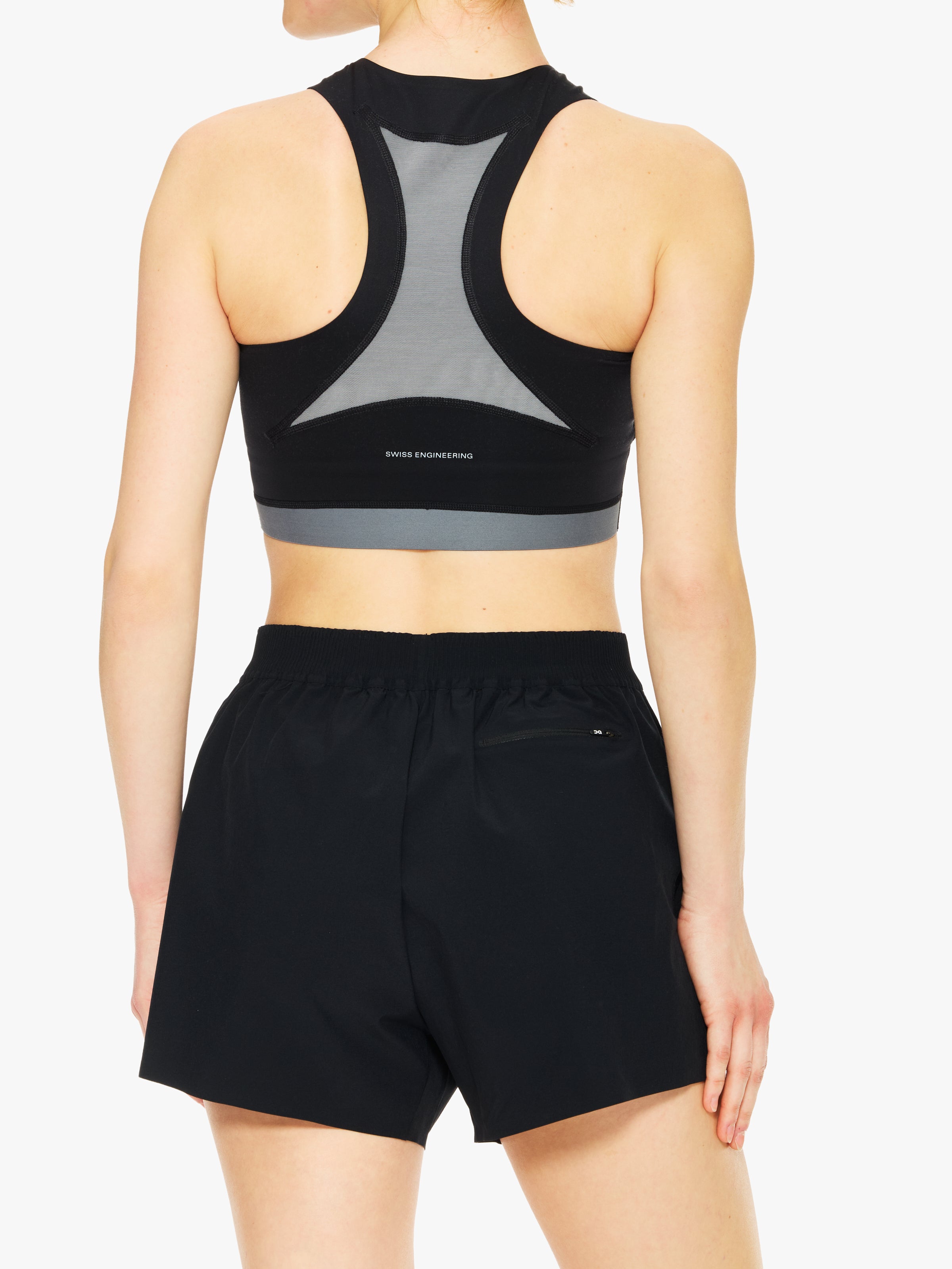 On Train 2-In-1 Crop