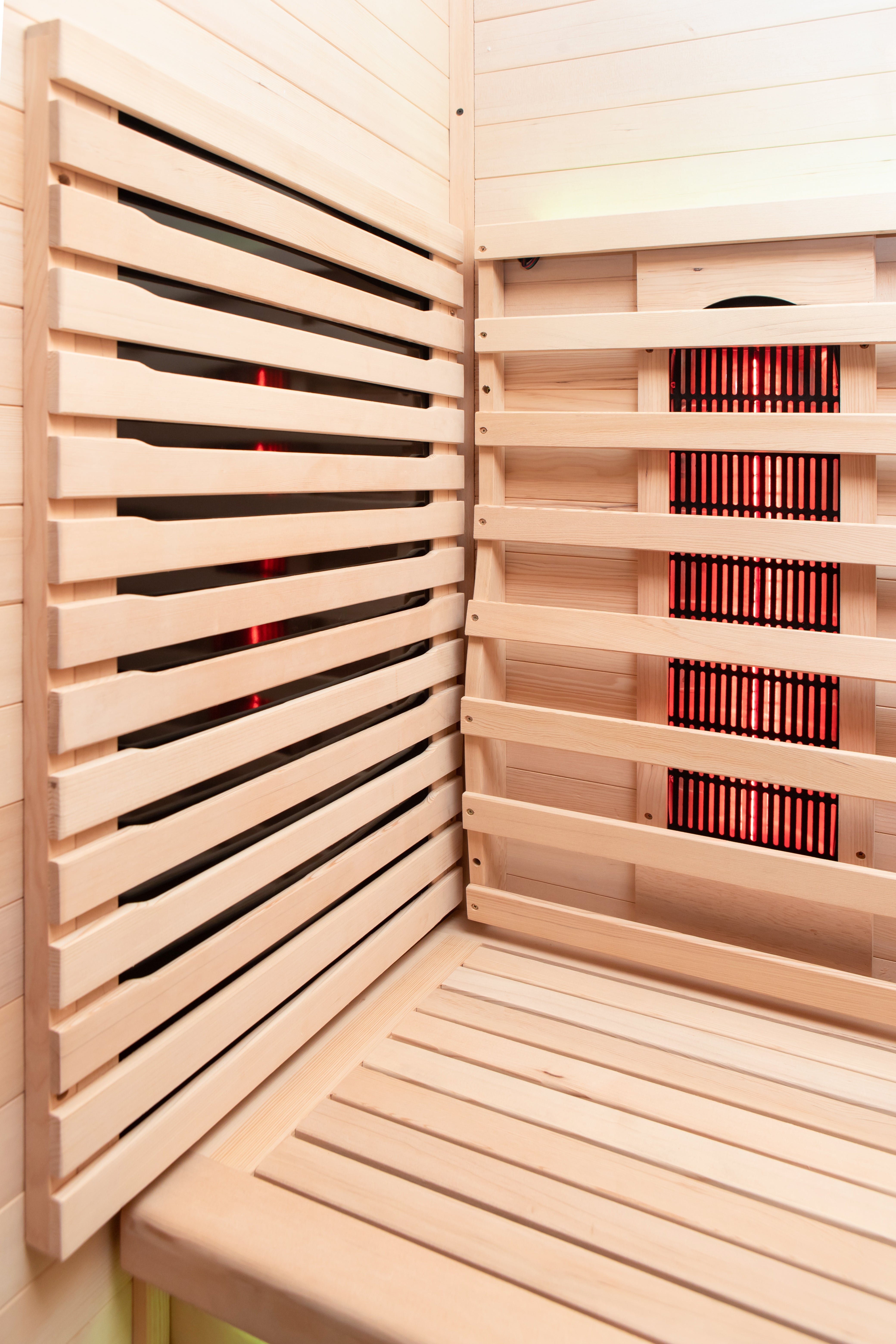 Patagonia 2-Person Outdoor Full Spectrum Infrared Sauna with Full-Body Medical-Grade Red Light Therapy and Smart WiFi App Control