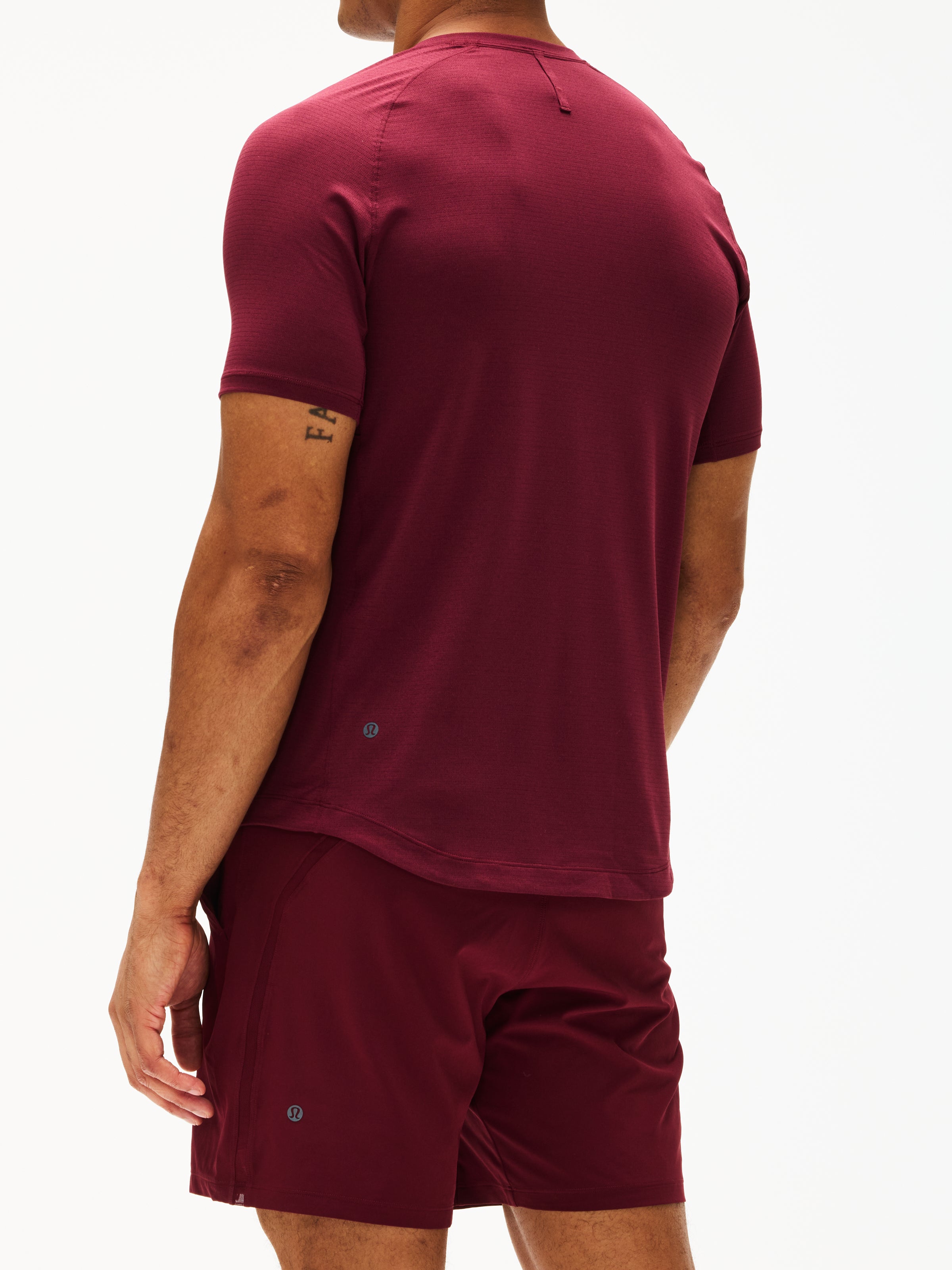 Lululemon License To Train Short Sleeve