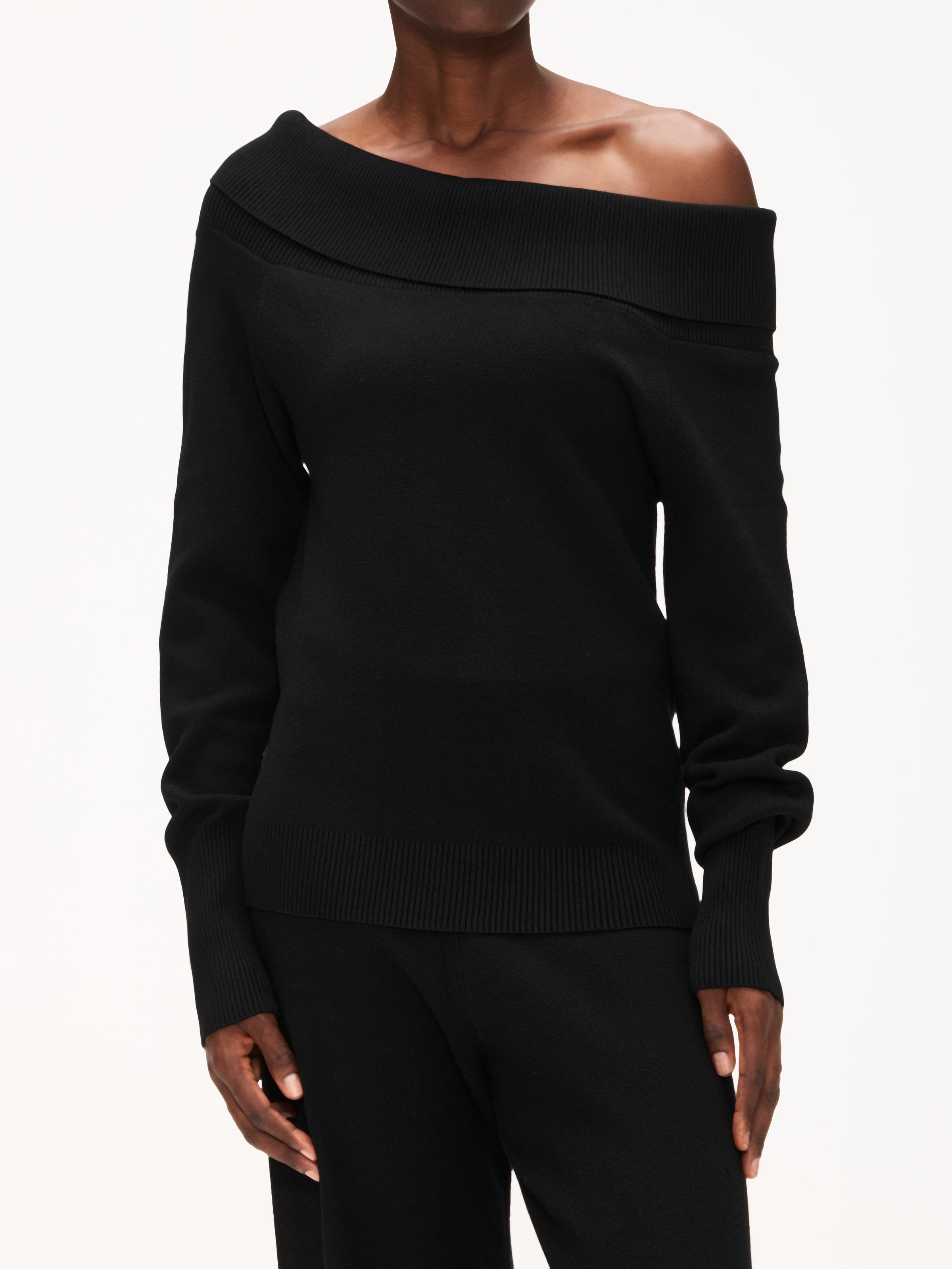 Lune Olly Off-Shoulder Sweater