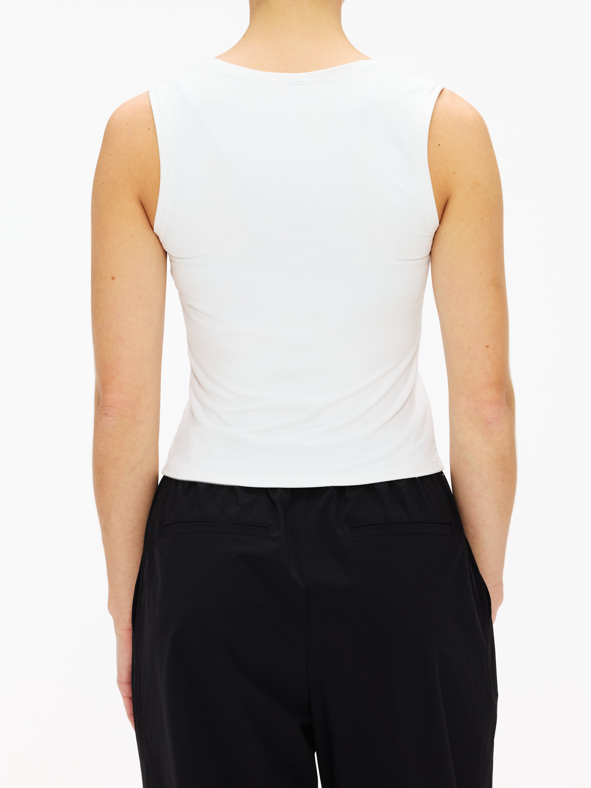 Vuori Halo Essential Scoop Tank