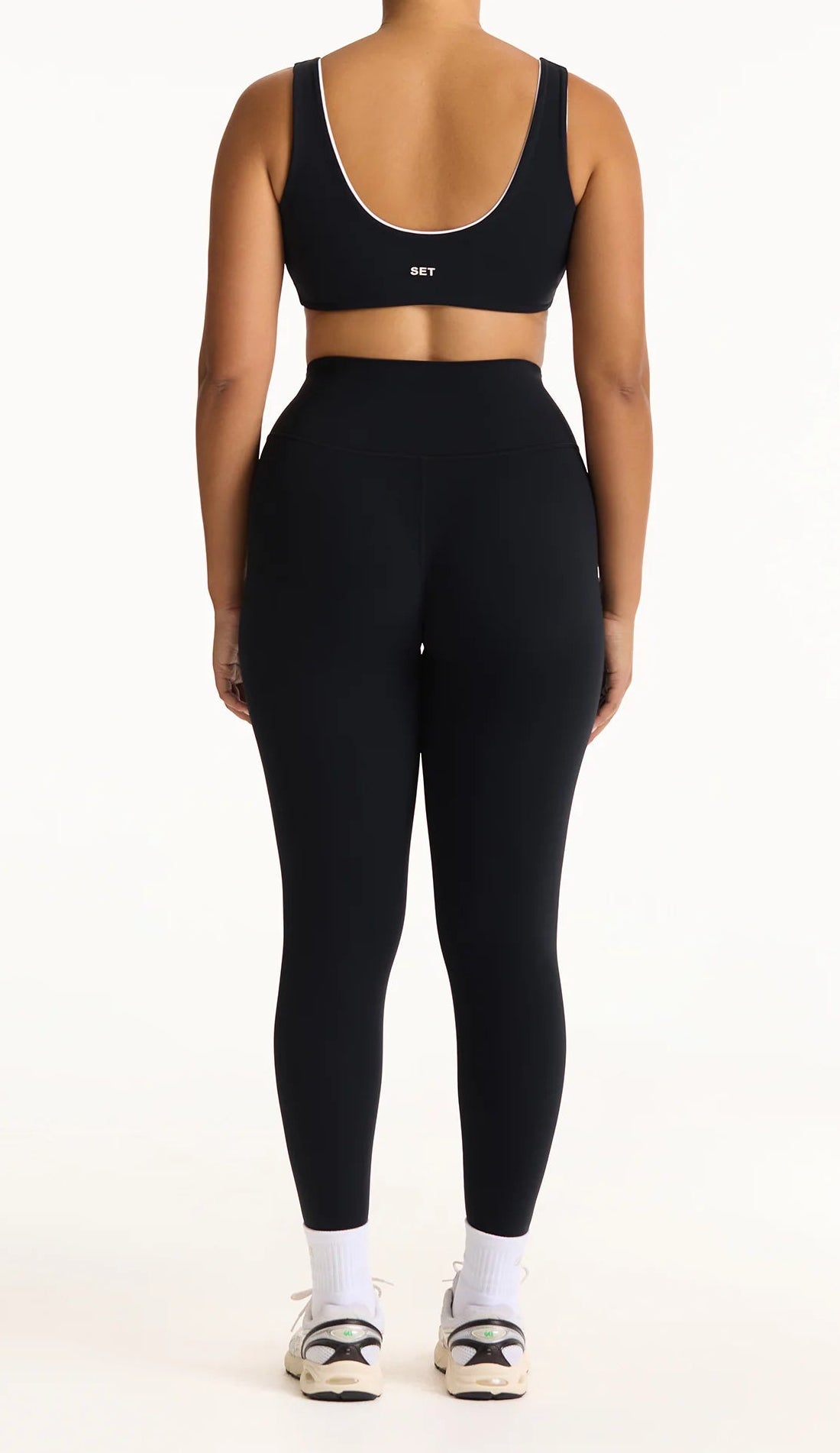 Set Active Airluxe™ Breathe Contrast Wrap Bra