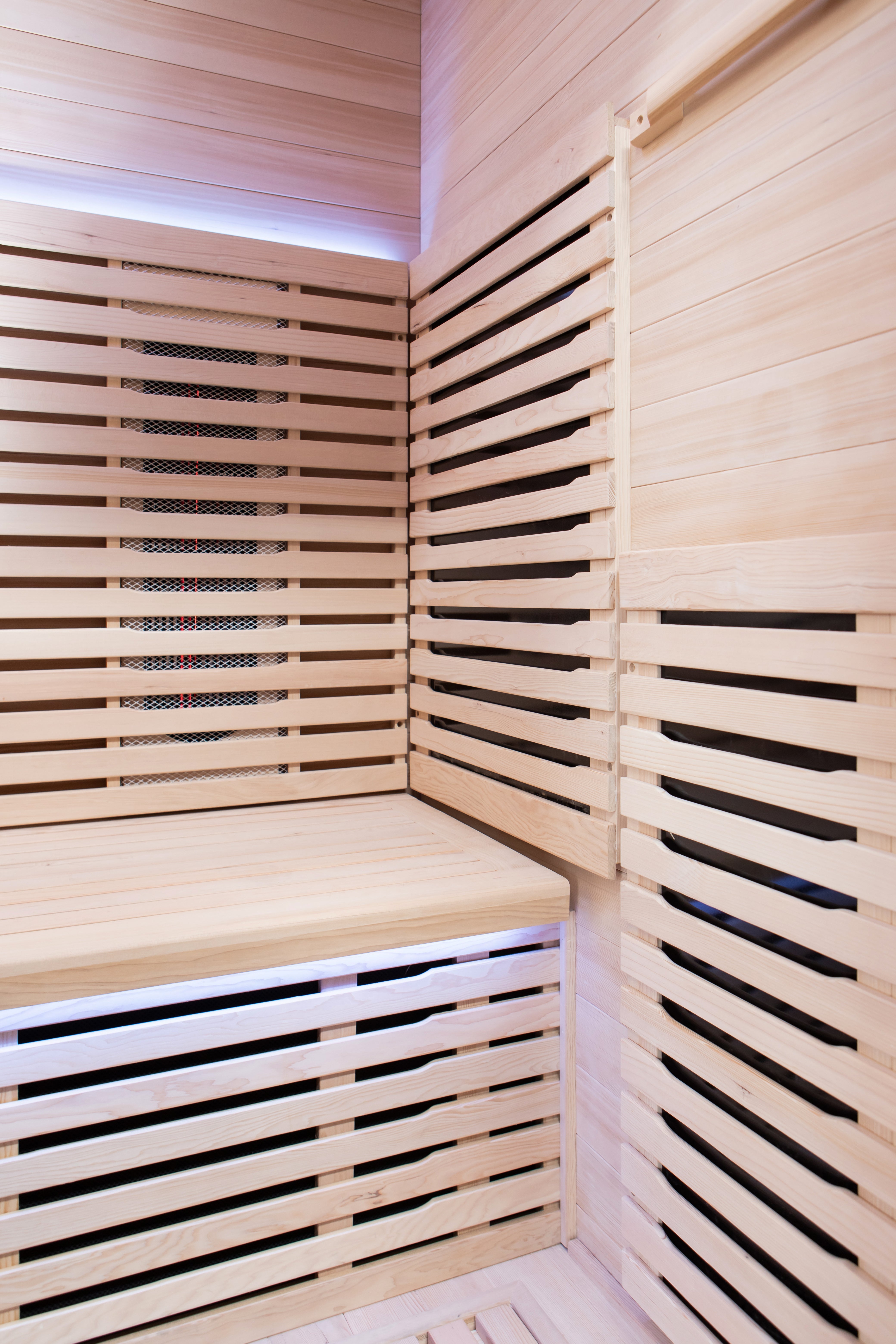 Everest 2-Person Full Spectrum Infrared Sauna with Full-Body Medical-Grade Red Light Therapy & Smart WiFi App Control