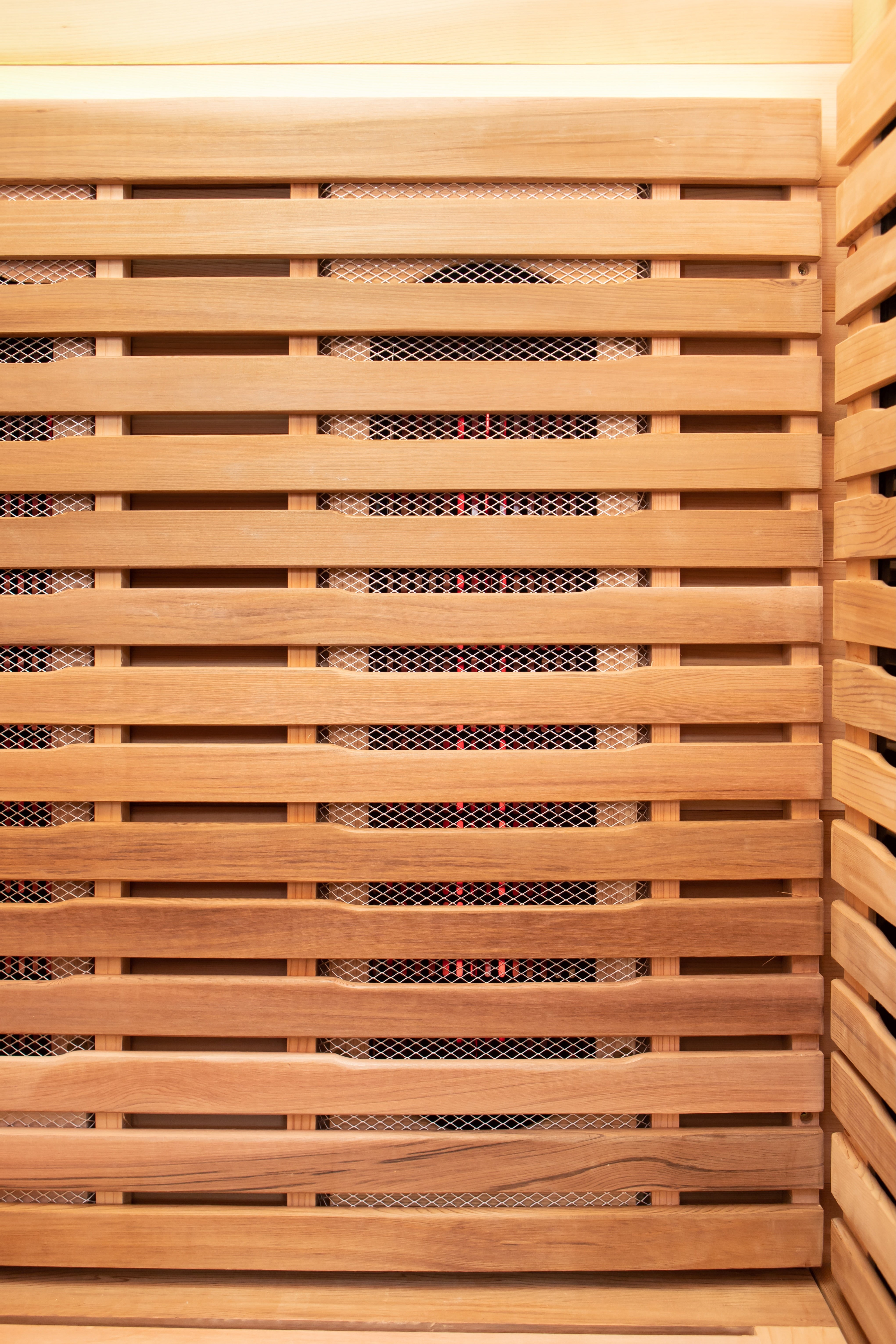 Rainier 1-Person Full Spectrum Infrared Sauna with Full-Body Medical-Grade Red Light Therapy & Smart WiFi App Control