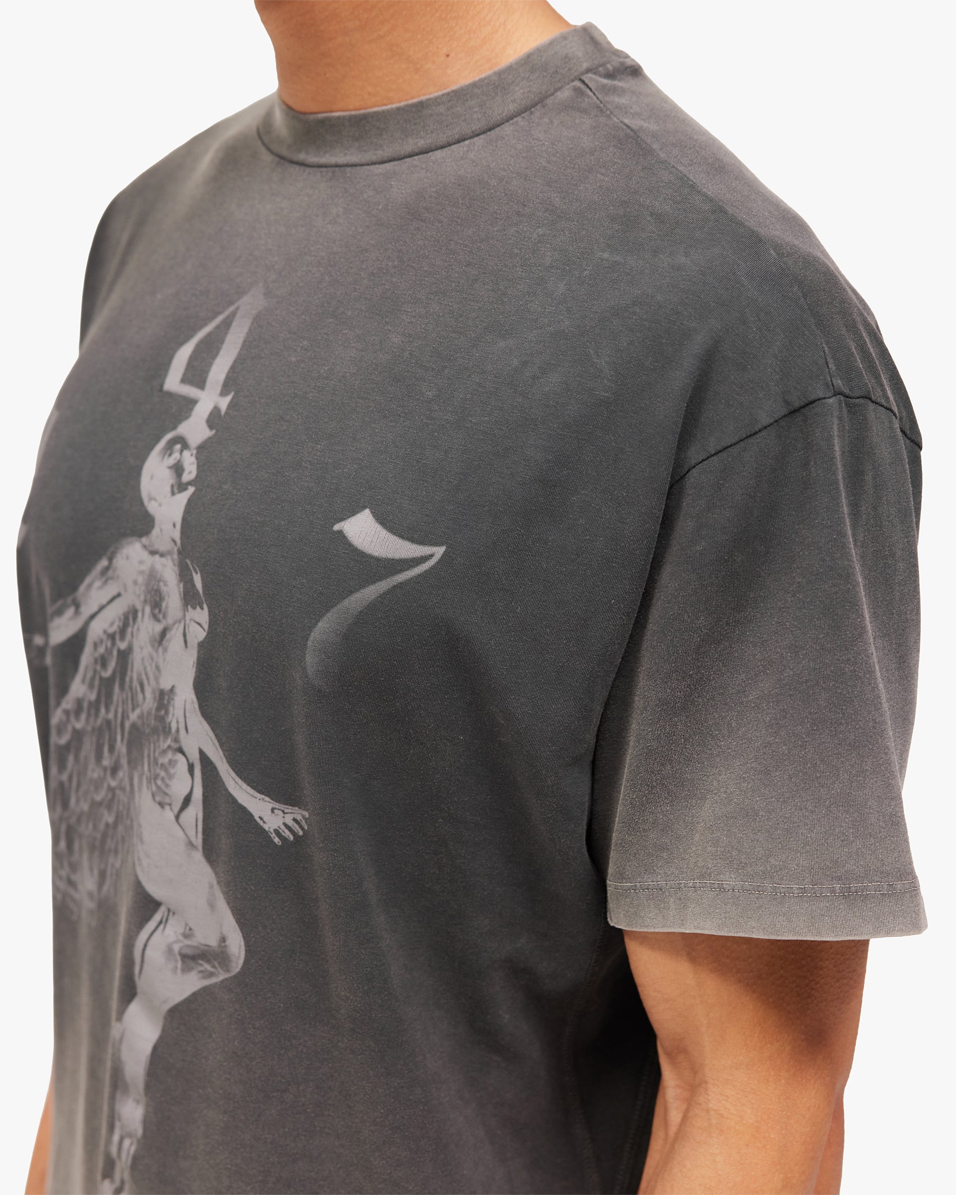 Represent 247 Angel Tee