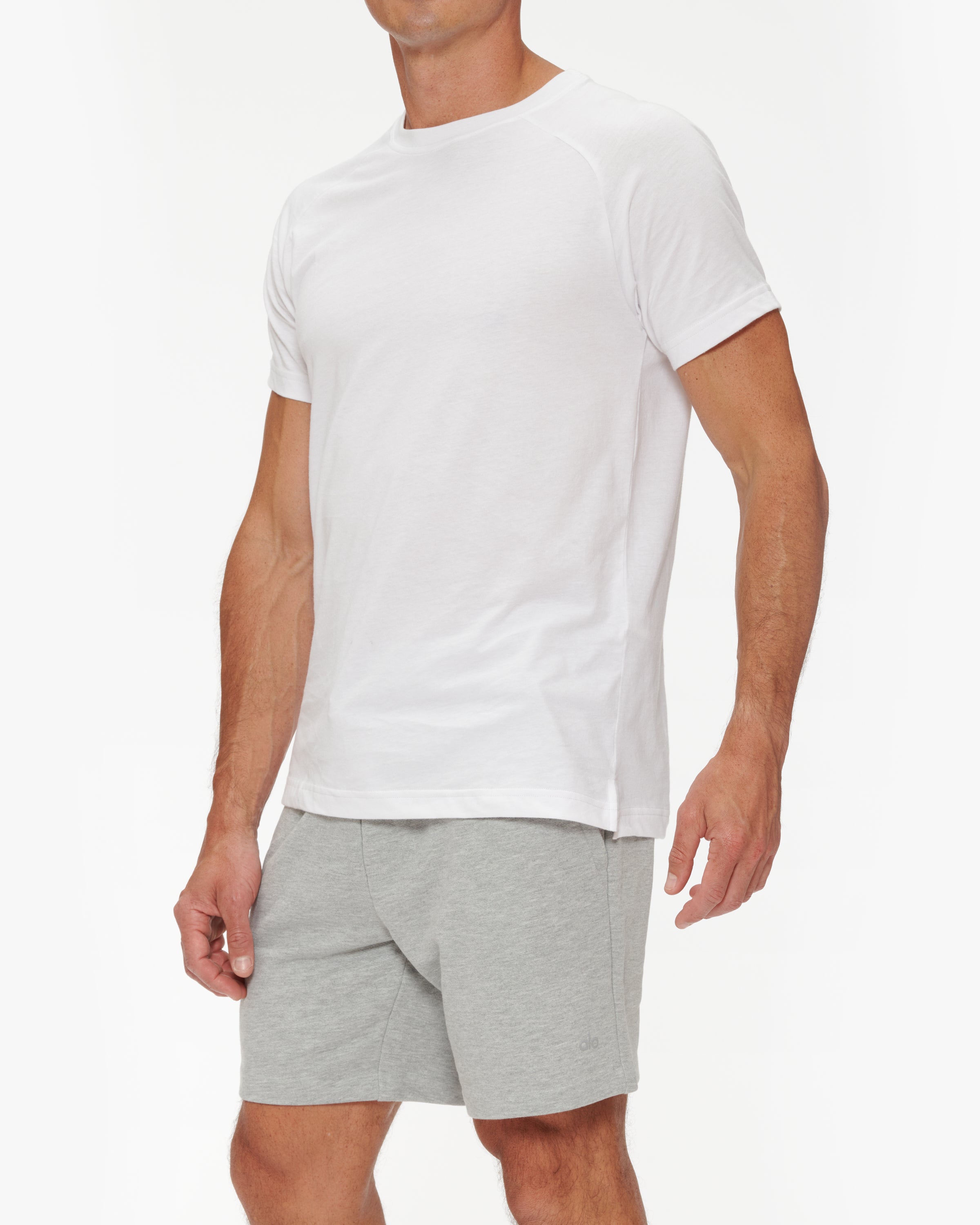 ALO YOGA THE TRIUMPH CREW NECK SHORT SLEEVE
