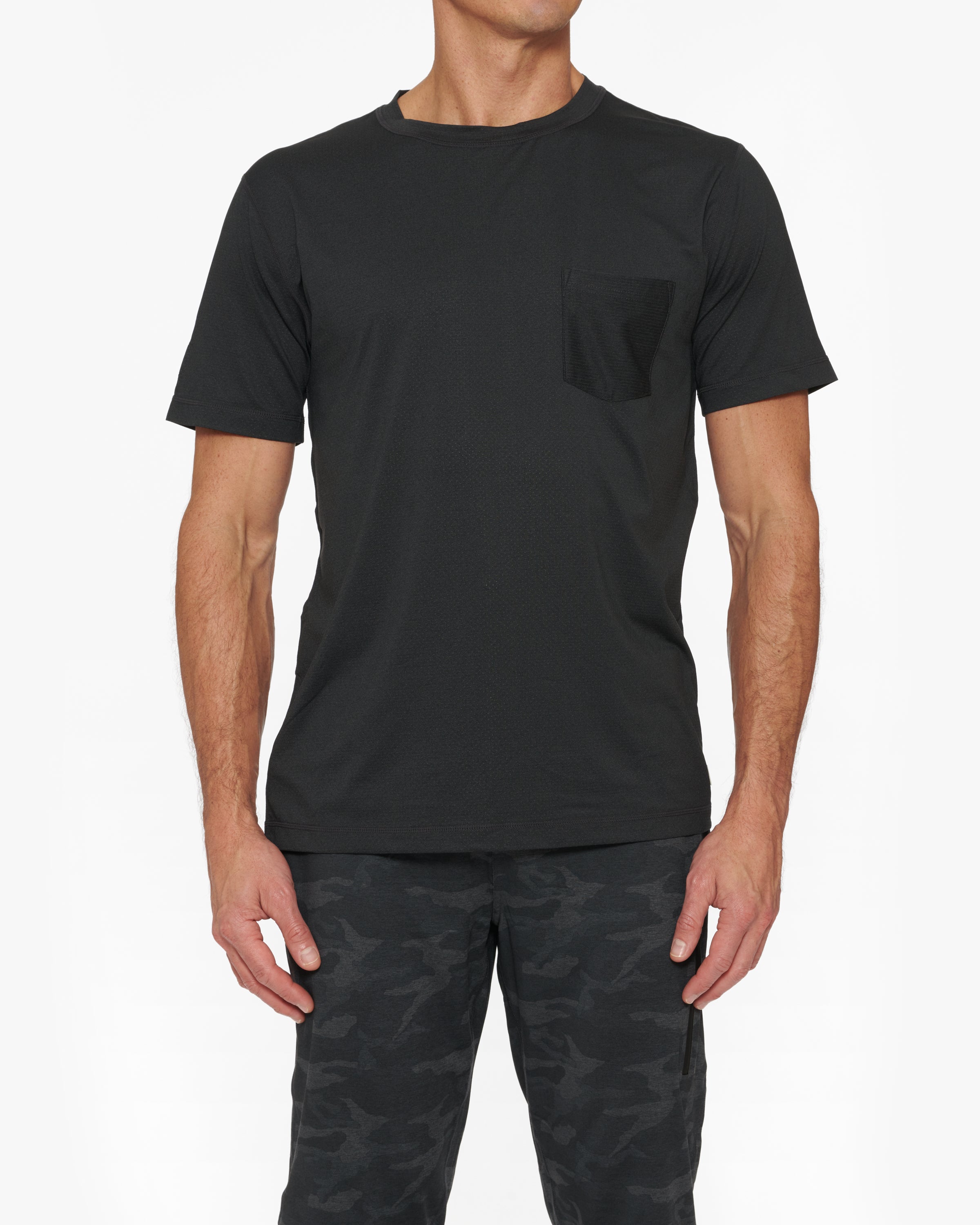 VUORI TRADEWIND PERFORMANCE TEE